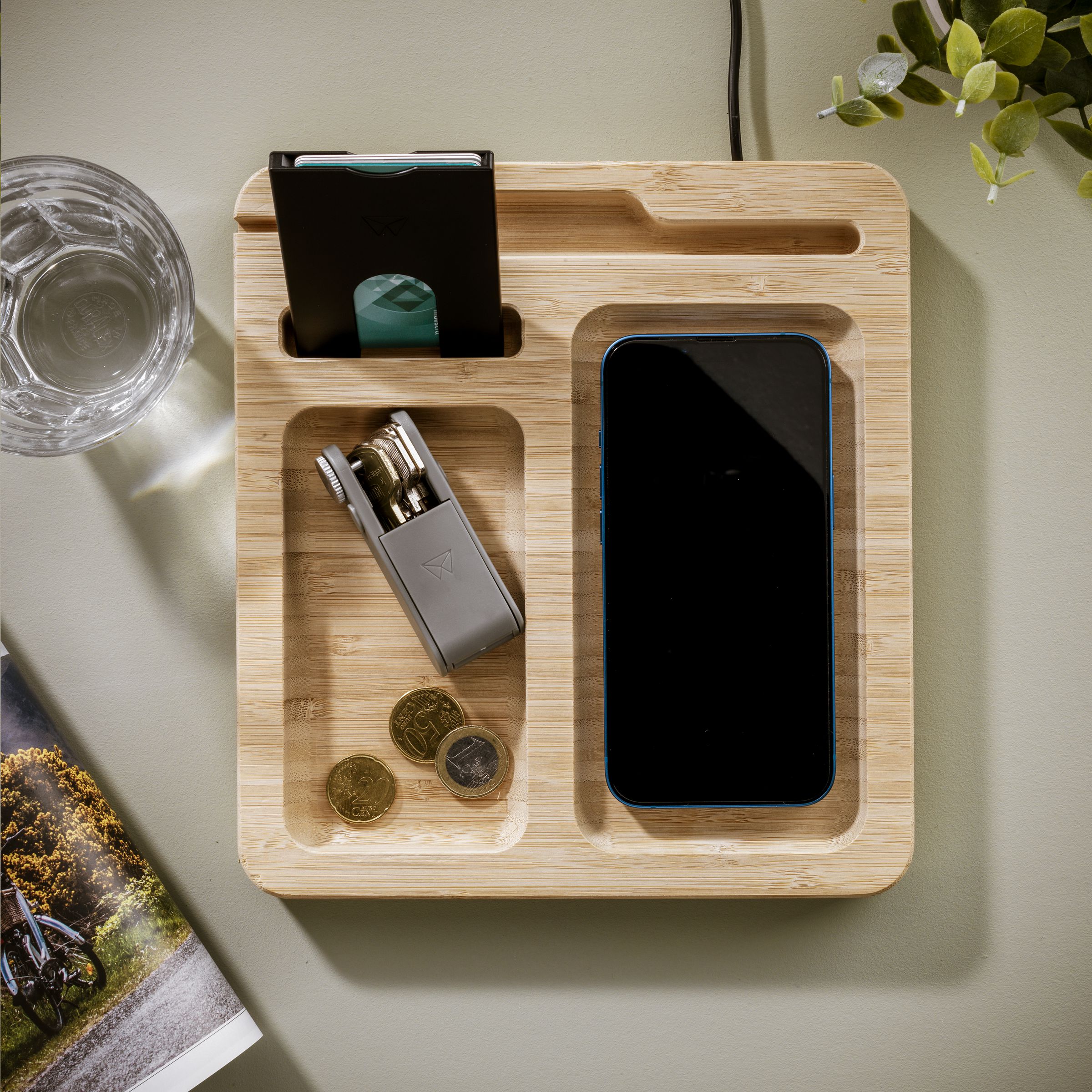 Walter Bamboo Single Dock 10W organizer en oplader