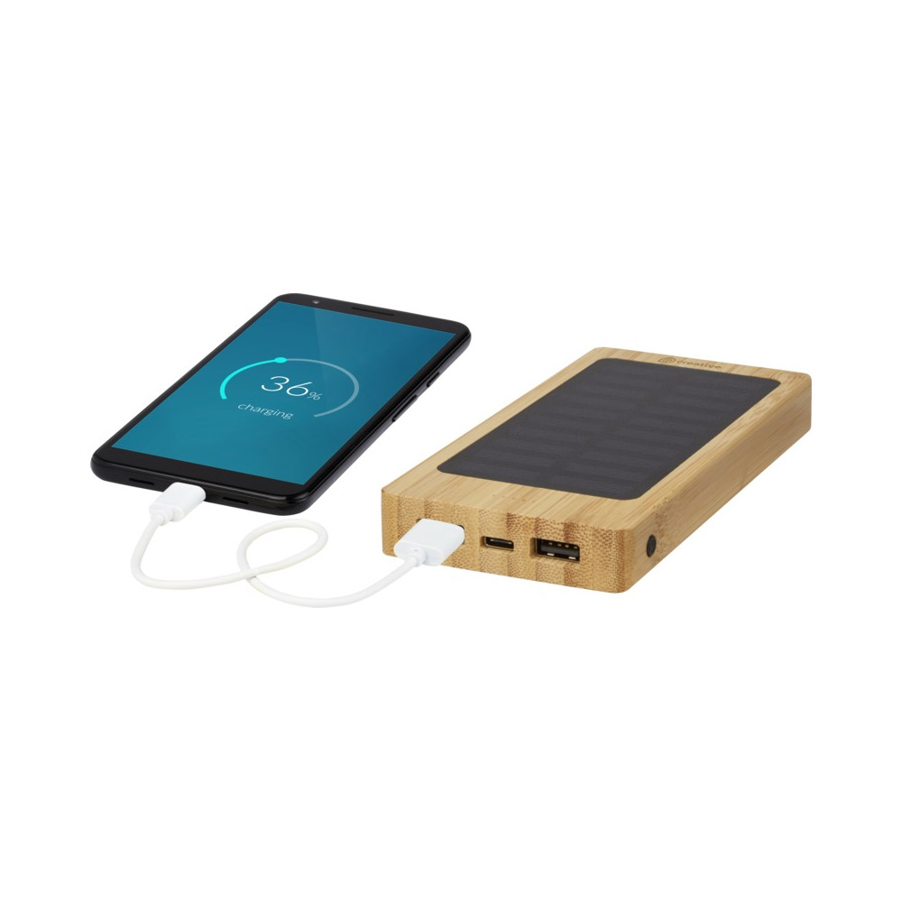 Alata bamboe powerbank van 8000 mAh op zonne-energie